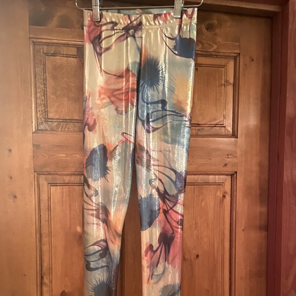 Psychedelic shiny leggings